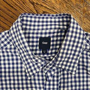 GAP Men's Navy and White Gingham Shirt